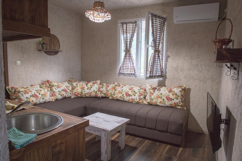 Apartments Djurovic Virpazar Exterior photo